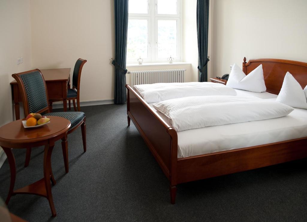 Schlosshotel Hirschhorn Room photo